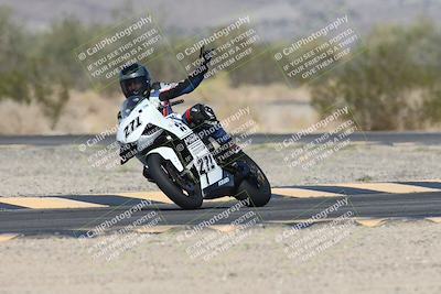 media/Nov-01-2025-CVMA (Sat) [[fc0f7531b8]]/Race 7-Formula Twins-Formula 40 UL/